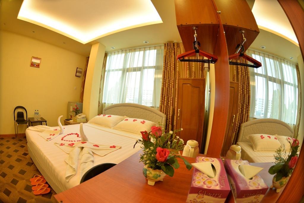 New Golden Forward Hotel Rangum Exterior foto