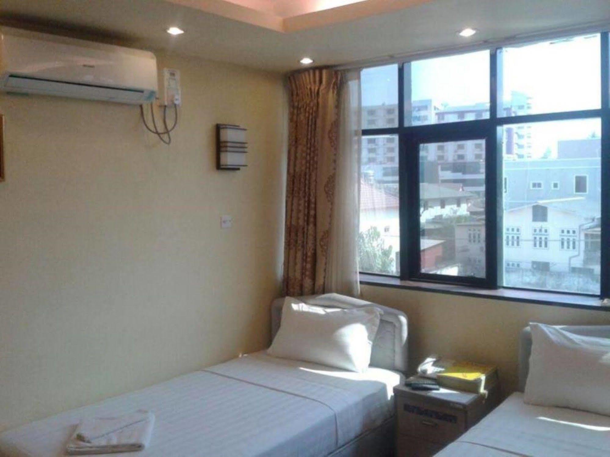 New Golden Forward Hotel Rangum Exterior foto